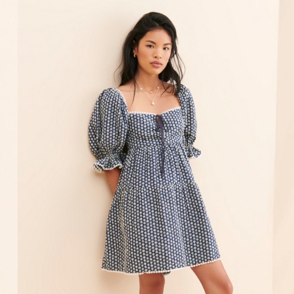 En Saison Sivan Mini Navy Blue Floral Puff Sleeve Dress